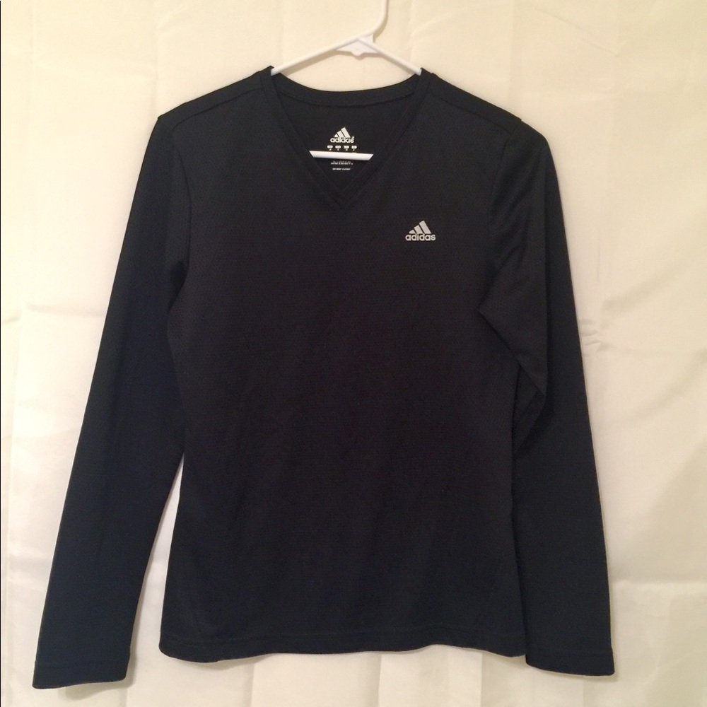 Adidas ladies lg sleeve workout shirt sz sm Black